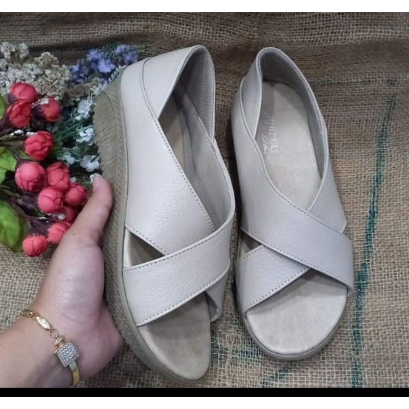 sepatu sandal kulit sapi asli untuk wanita model kokop X sol 3cm karet ringan sepatu sandal kulit garut sepatu sukaregang garut wedges