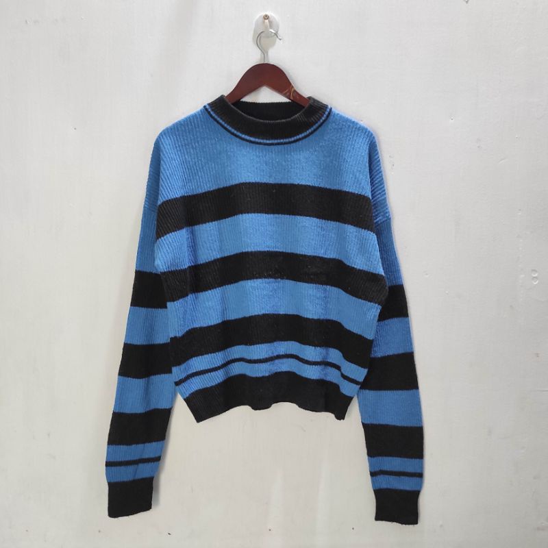 Sweater rajut 8Seconds size M-L