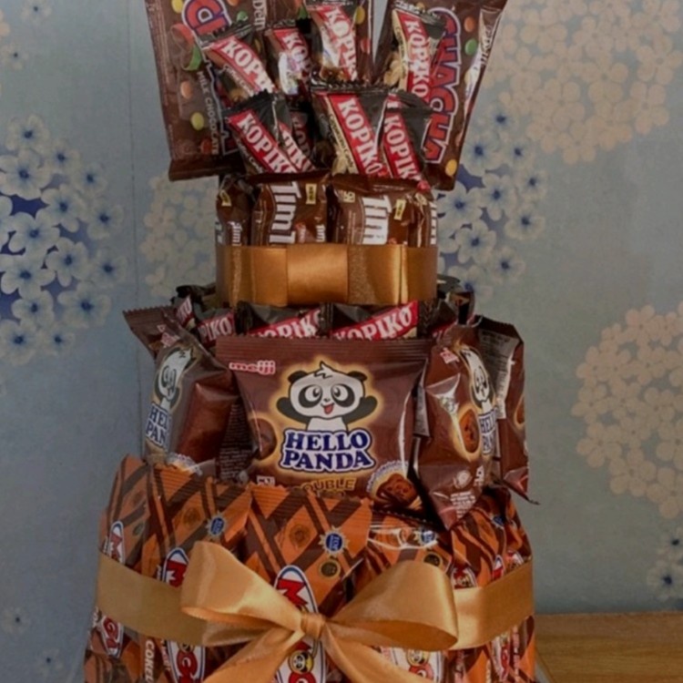 

Snack tart hadiah ulang tahun