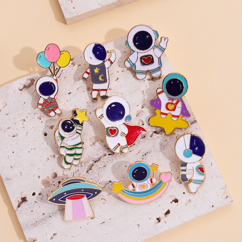 Kreatif Kartun UFO Astronot Enamel Pin Lucu Luar Angkasa Bulan Bintang Astronot Alloy Bros Lencana Kerah Pin Luar Angkasa Perhiasan Hadiah Untuk Teman Anak