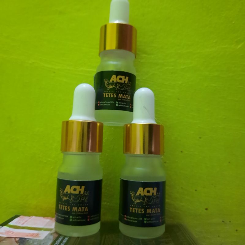 ACH OBAT TETES MATA KUCING KITTEN DAN DEWASA MENGURANGI VOLUME AIR PADA MATA MENGURANGI TERJADINYA R