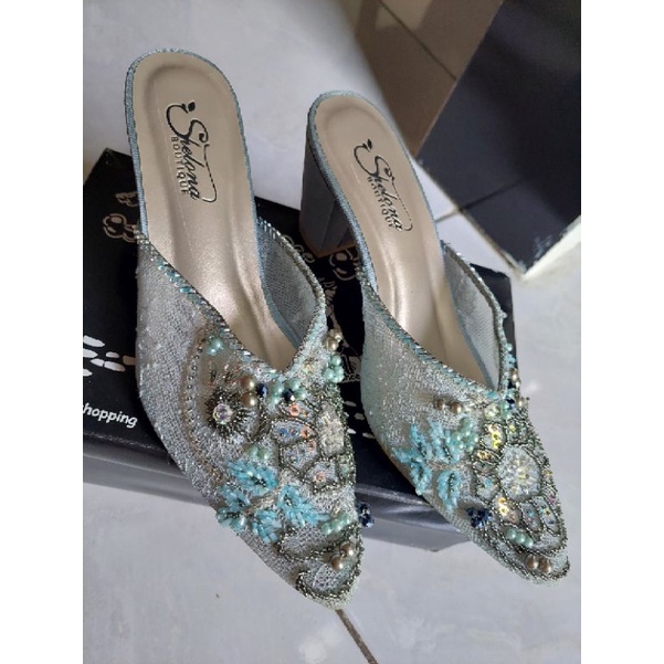 Selop Pengantin Wanita