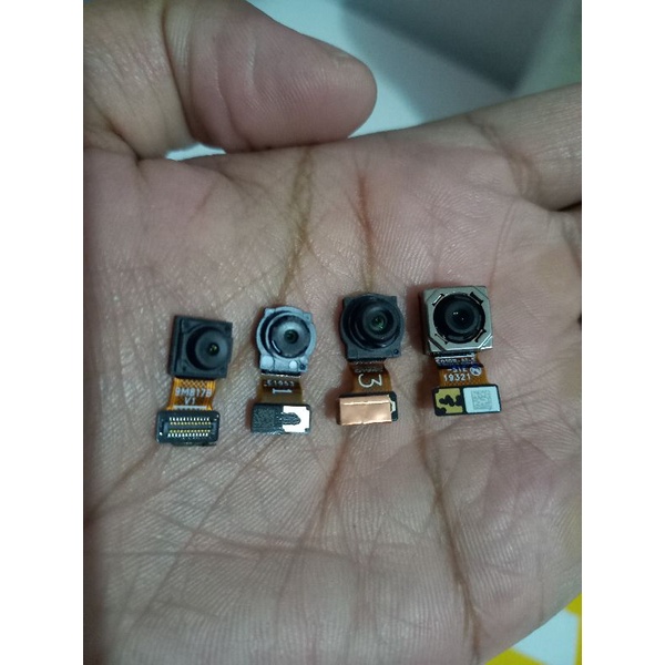 kamera depan samsung a20s.