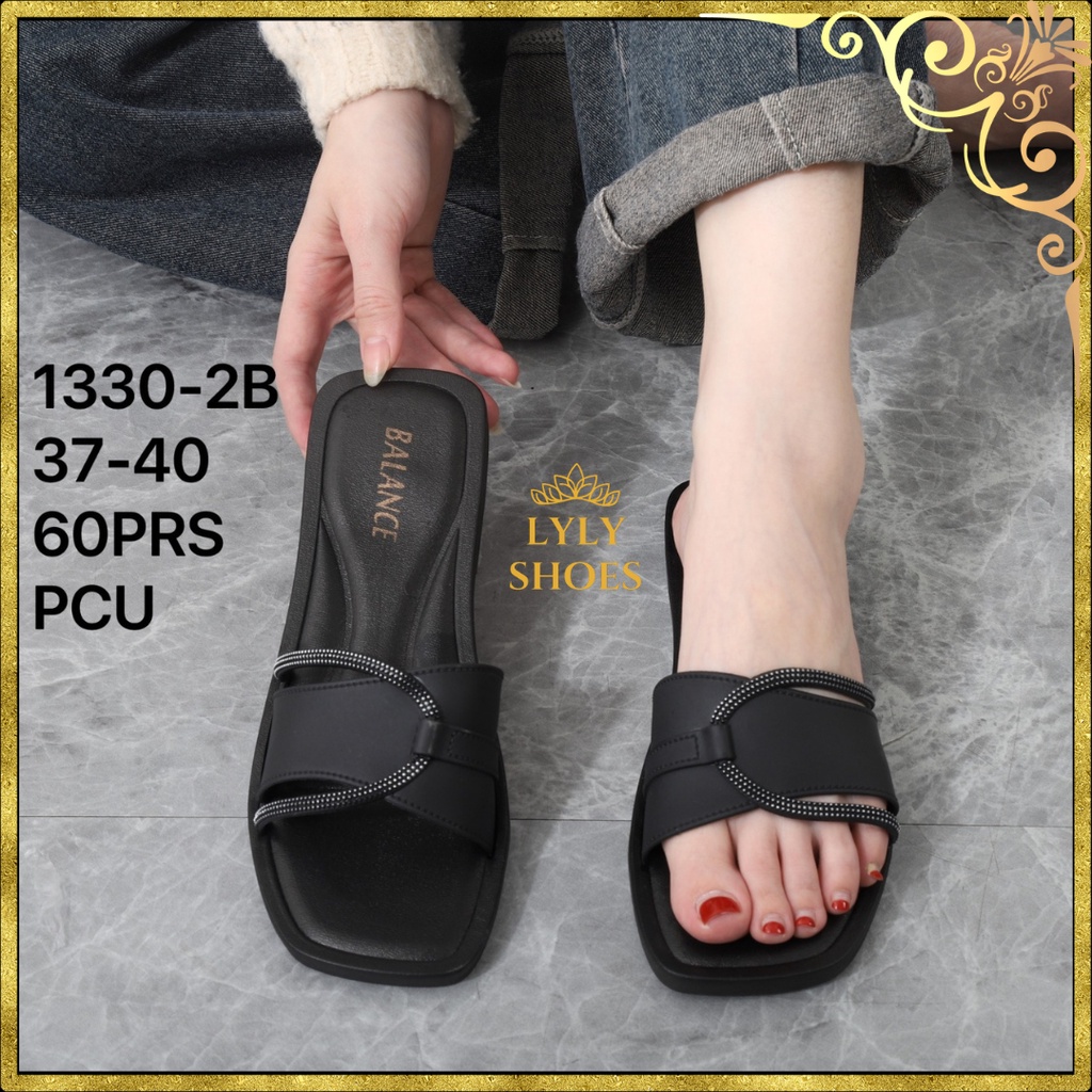 Sandal Wanita Selop Karet Import Teplek Bahan PCU Motif Elegant Anti Slip Balance Ban 1 Sol Tipis 1330-2B