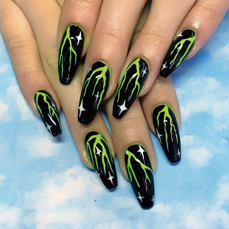 Green Color Halloween Design Fake Nails 8705