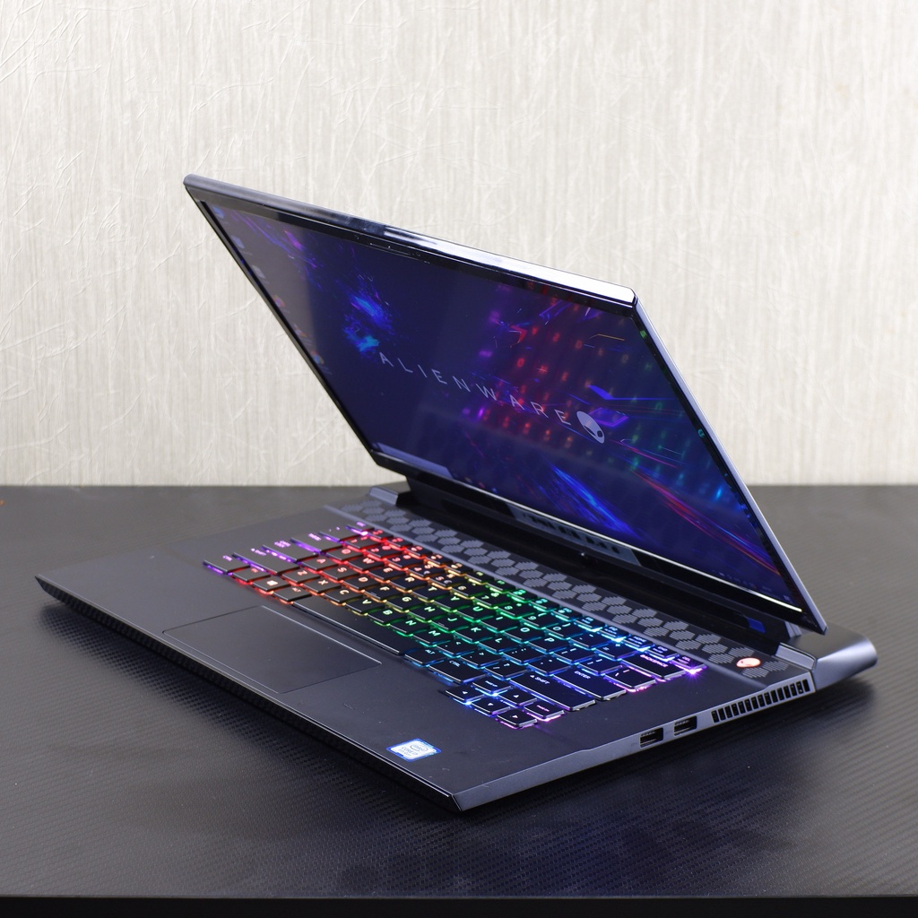 Alienware M15 R2 Core i7-9TH/16GB RAM/RTX 2060/RGB Keyboard/Mosnter Gaming Laptop