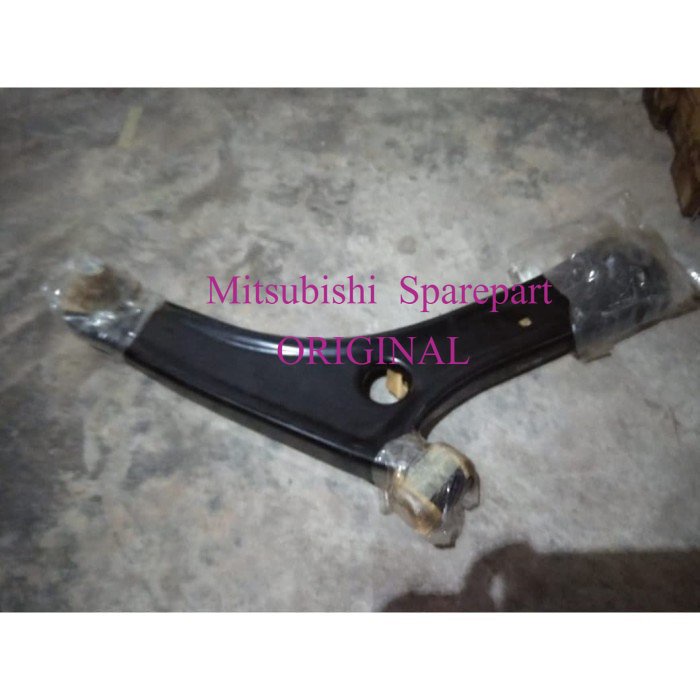 lower arm xpander kanan 100% Original 4013A492 / 54500W070P