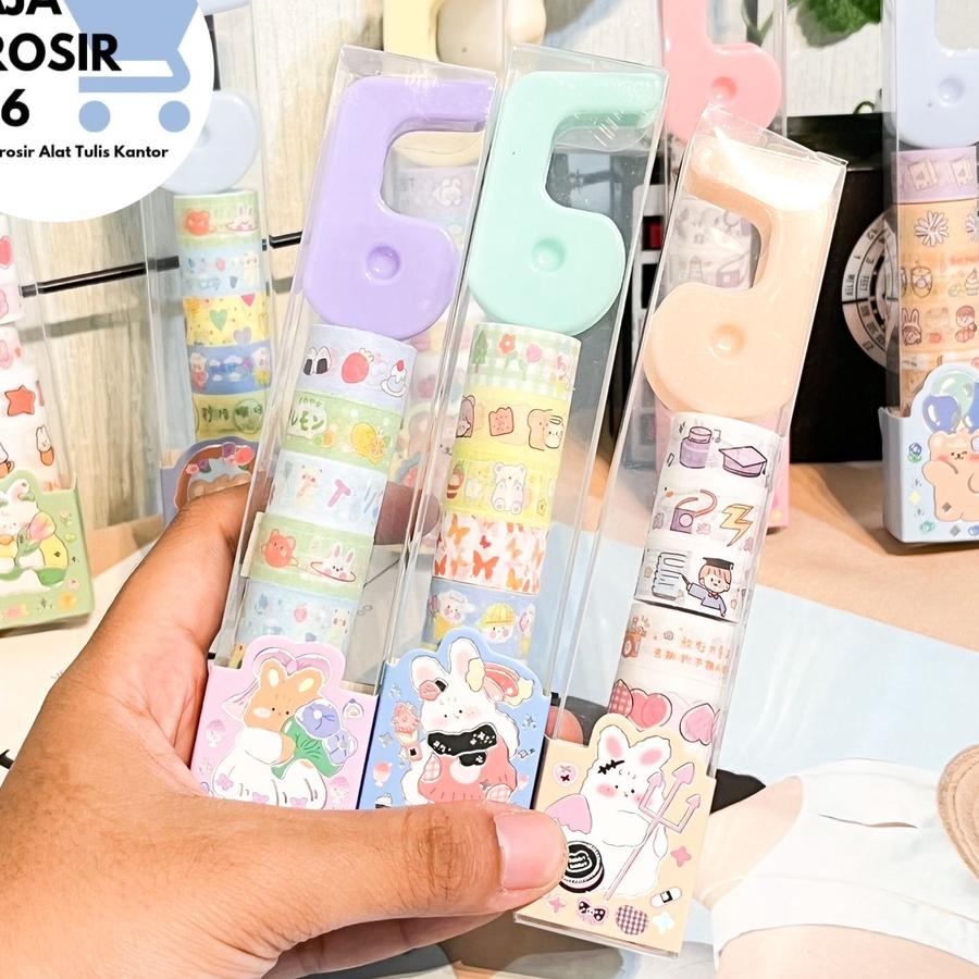 

TERBAIK 1 set solatip mini washi tape dengan dispenser mini paket alat sekolah jurnal jurnaling kado unik isi 8 selotip gambar makanan warna pastel lucu DE9,