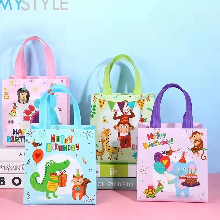 

Lzx53 HAPPY TIME GOODIE BAG DX23 (1 LUSIN WARNA RANDOM) ANEKA GAMBAR KARAKTER LUCU ULANG TAHUN HAPPY BIRTHDAY TAS KARUNG PLASTIK SOUVENIR Spesial