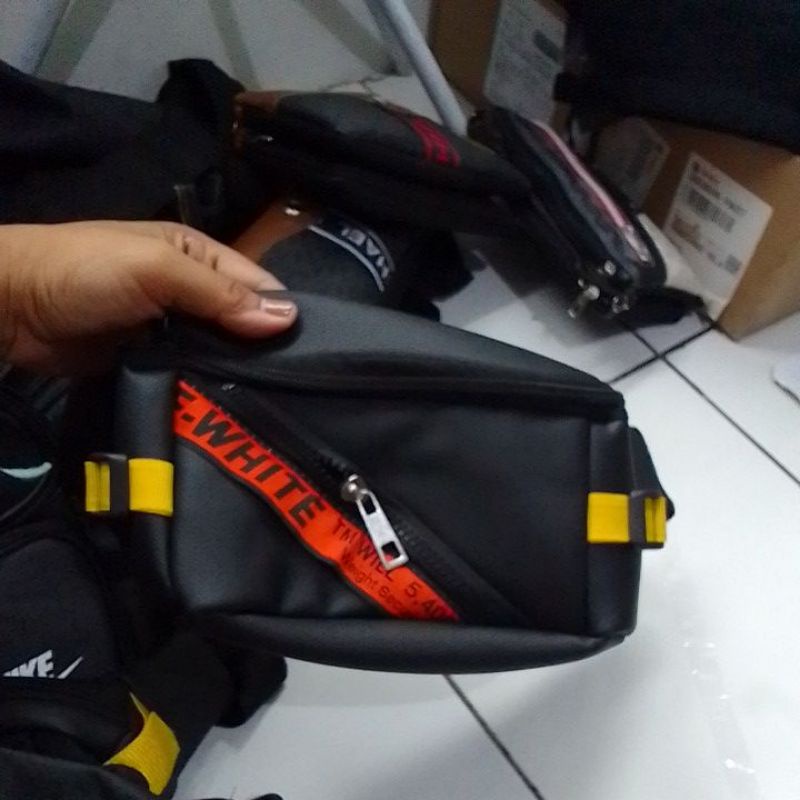 Tas wb pria wanita