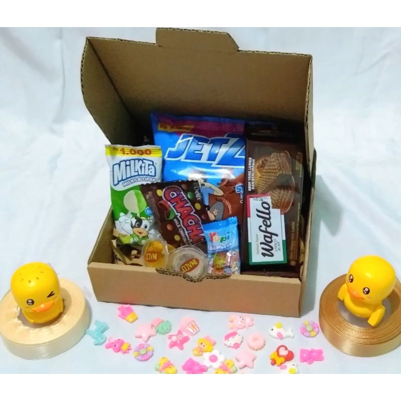 

Paket Snack Ulang Tahun Anak/ Hampers Ulang Tahun