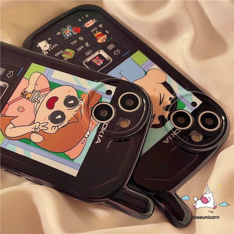 IPHONE Casing Ponsel Pasangan Kreatif Kompatibel Untuk Iphone11 14 12 13 Pro MAX Xr7 8 Plus X XS MAX Kartun Crayon Shin-chan Sakurada Nene Kepribadian Retro Bentuk Ponsel Seluler Soft Cover