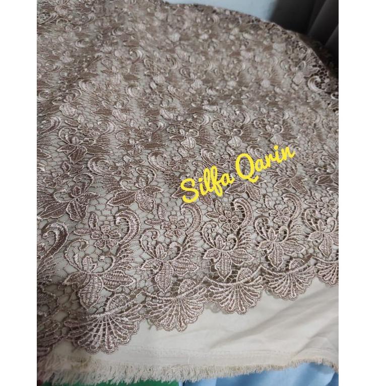 Stok Terbatas Kain Brukat Prada Oki / Brokat Prada Oky (Bordir Tebal Padat) Per 1/2 Meter