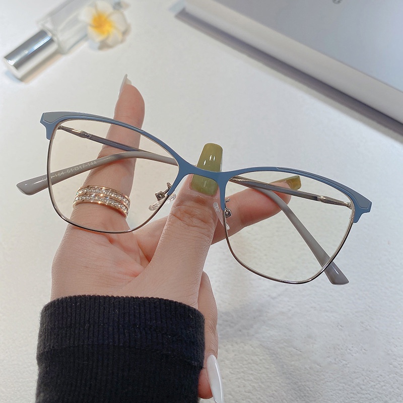 Kacamata Cat Eye Photochromic Anti Radiasi Frame Stainless Steel Untuk Wanita