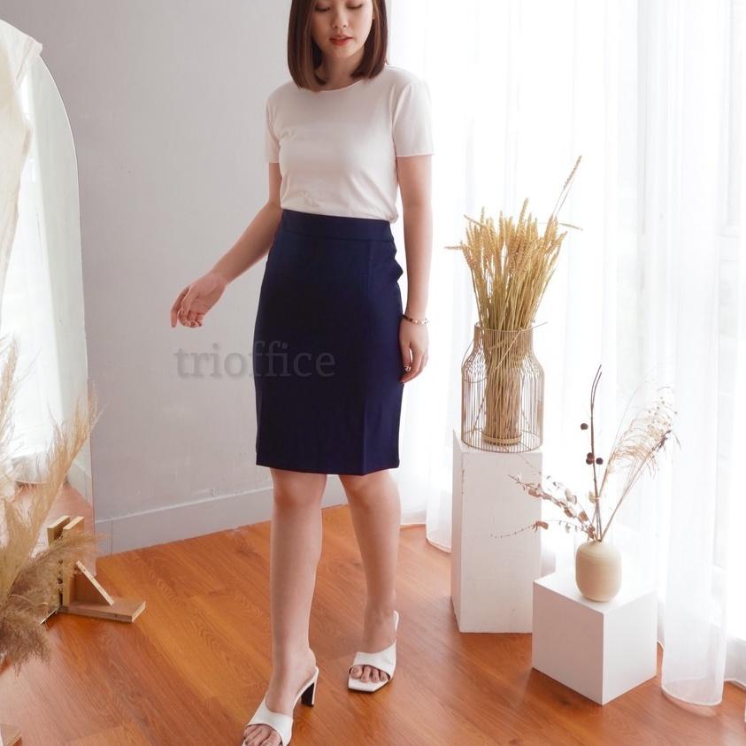 ❅ Rok Span Hitam Kerja Formal Pendek Selutut 3/4 ❉