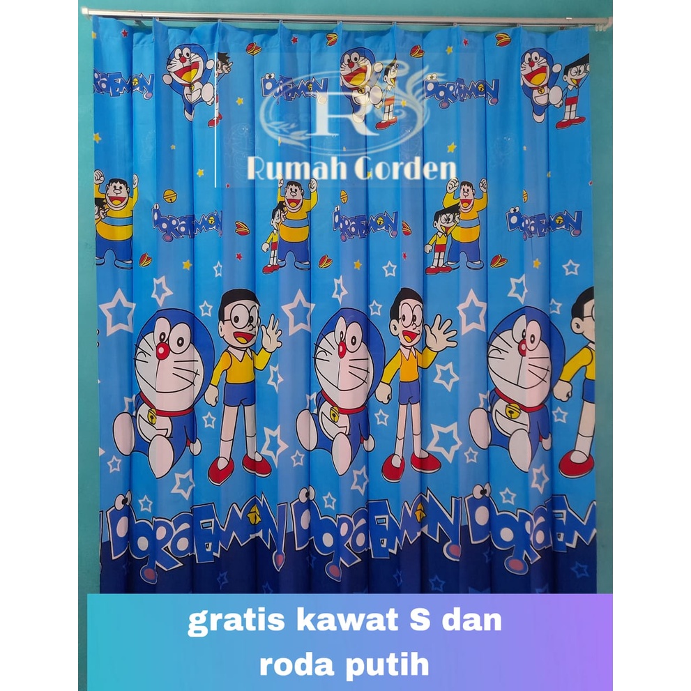 gorden jendela pintu plisket  motif karaakter doraemon