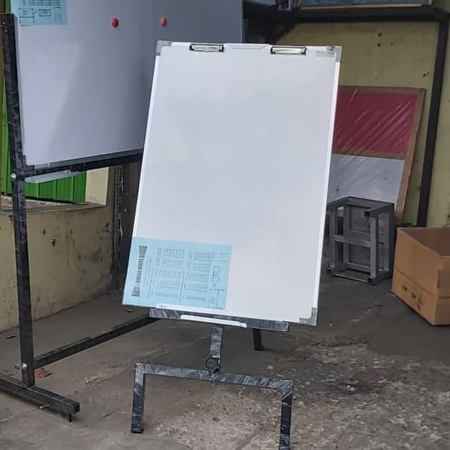 

BISA COD flipchart segitiga 60 x 90 cm