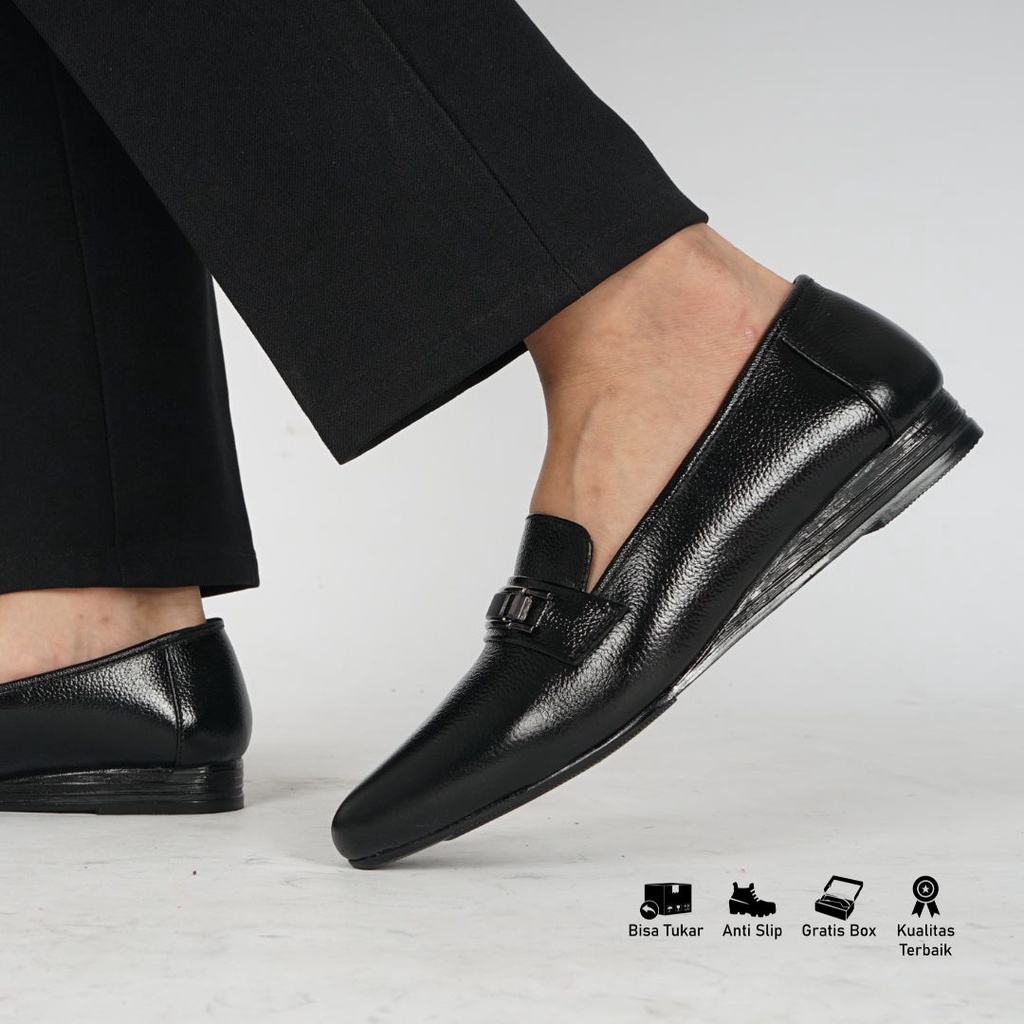 Sepatu Wanita Kerja Kantor Pantofel Flat Shoes Kulit Asli CPC 1306 Hitam