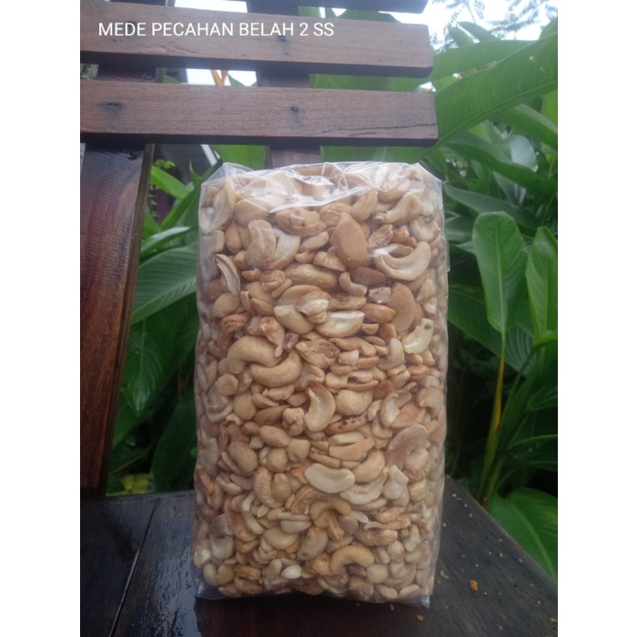 

Kacang mede belah dua campur ( SS ) mentah mede pecah mede pecahan 1kg