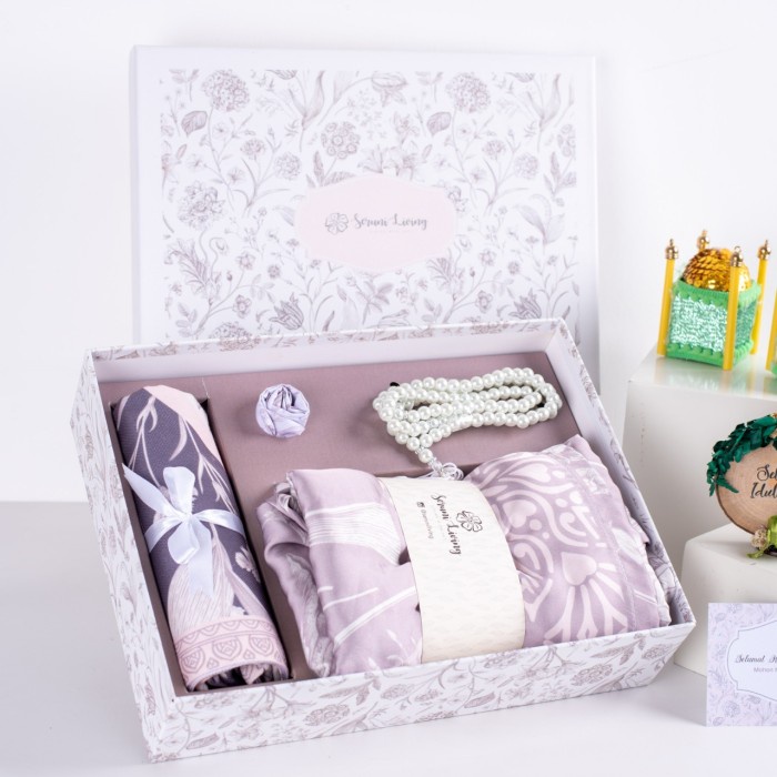 

Hampers Lebaran Mukena dan Sajadah Premium Classic Rose Seruni Living - Toffee