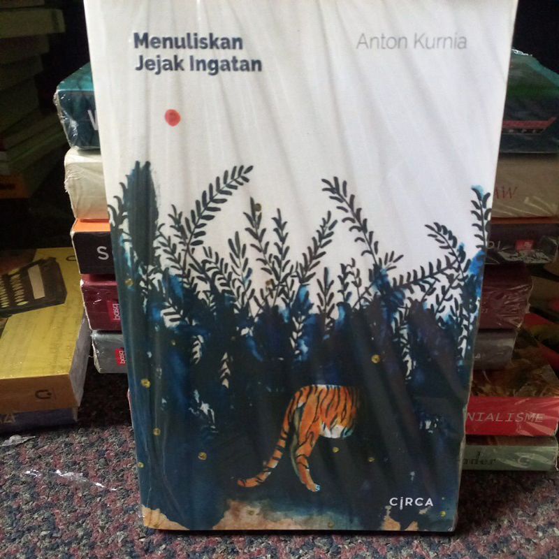 

MENULISKAN JEJAK INGATAN