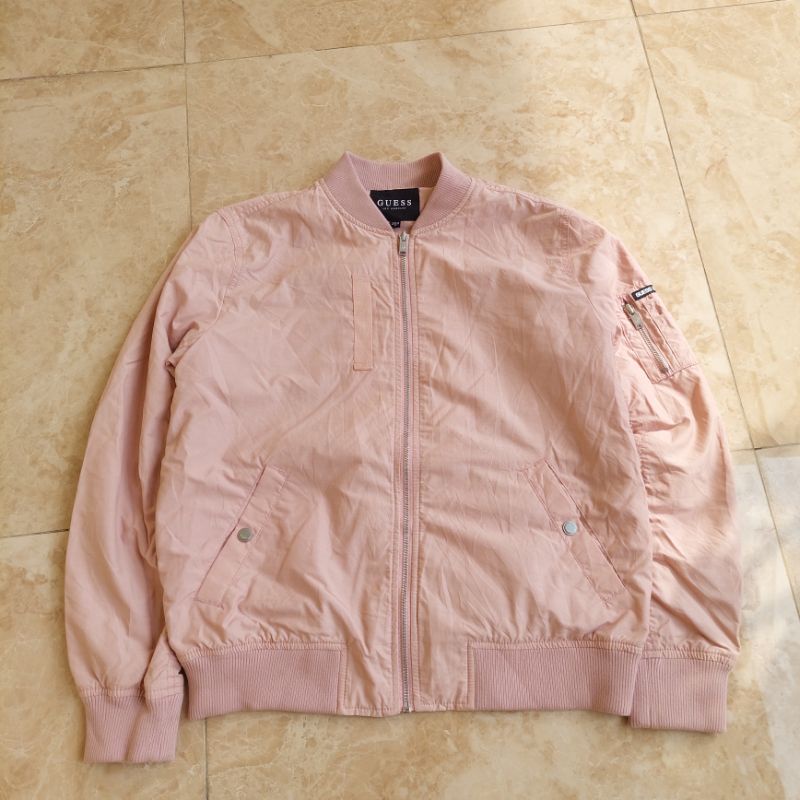 BOMBER GUESS