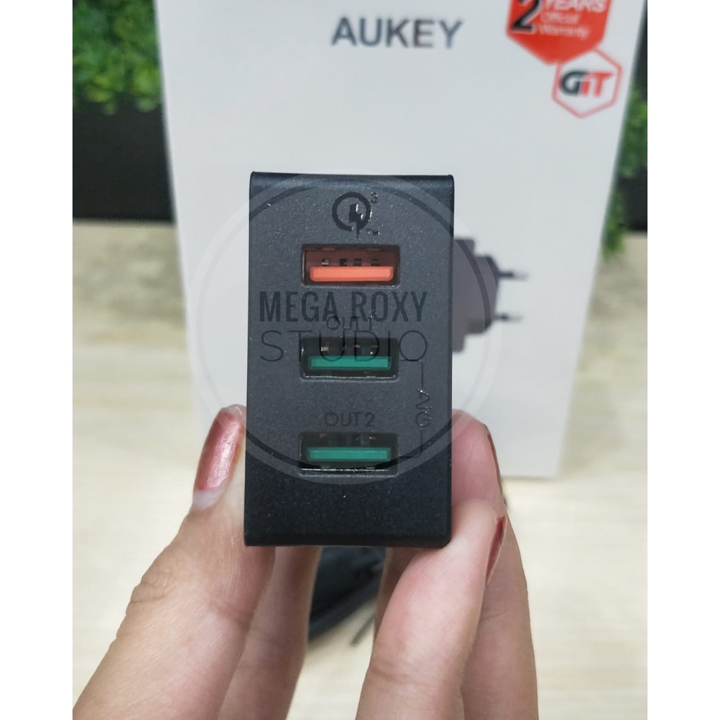 Aukey Charger 3 Port USB Quick Charge 3.0 Fast Charging PA-T14 casan aukey T14