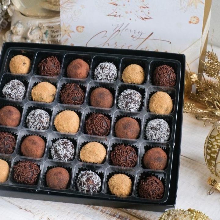 

♥ Rum Kartoshka Cake - Russian Rum Balls ✈