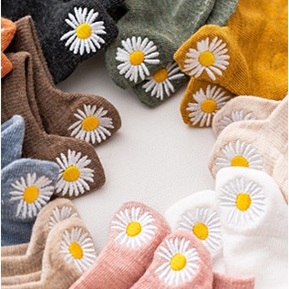 ⭐𝐈𝐇𝐒 𝟐𝟒𝟐 𝐋𝐚𝐦𝐩𝐮𝐧𝐠⭐️Kaos Kaki Wanita Motif Bunga Daisy Fashion Korea Kaos Kaki Pendek Wanita Ankle Socks