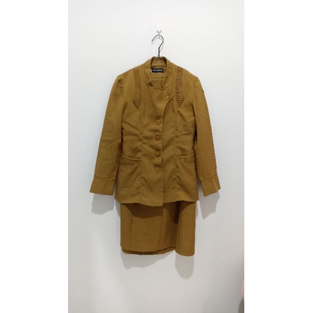 Preloved Seragam Khaki Wanita / Seragam PNS Pemda Size S