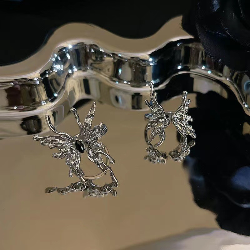 Individualized Butterfly Open Ring Female Ins Trendy Cool Fashion Index Finger Ring (Sepasang Klip Telinga Peri)