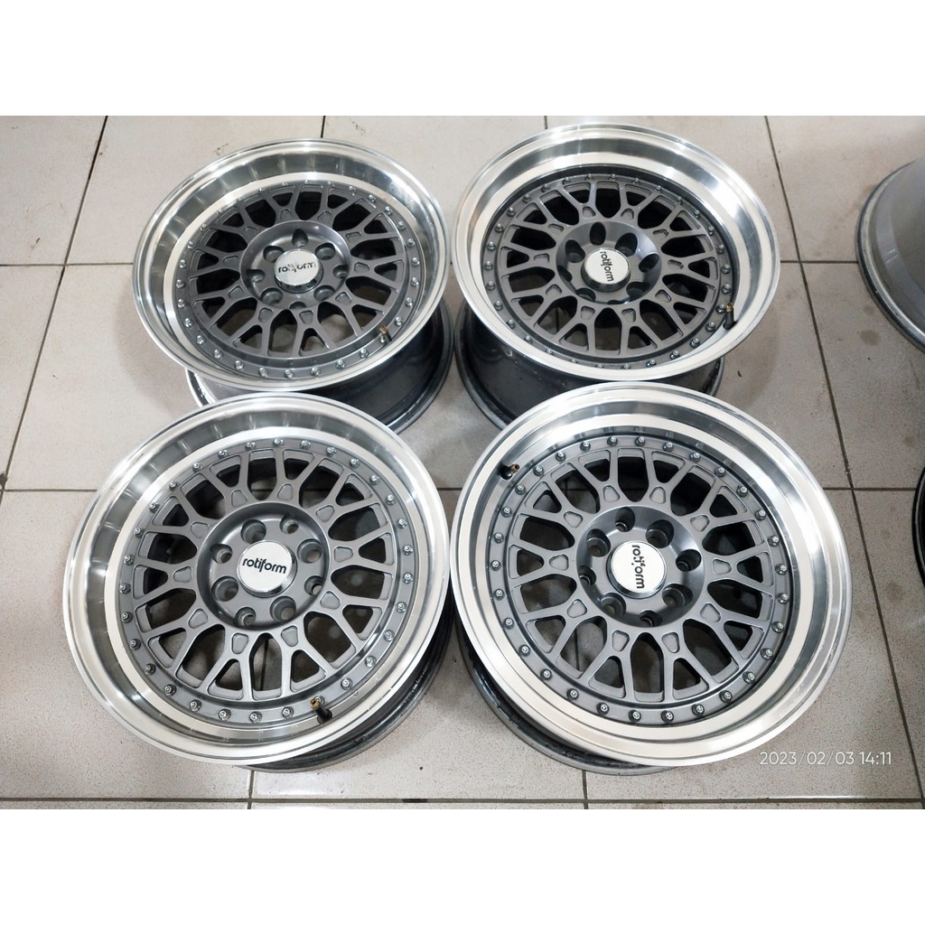 Velg Racing Bekas Celong Rotiform Ring 15 Lebar Depan 7 Lebar Belakang 8 Pcd 8x100-114,3 Et 38 Warna