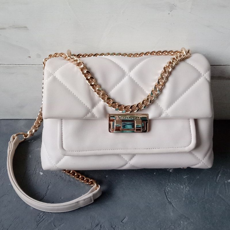 Preloved London Bag Vanilla by Heylocal