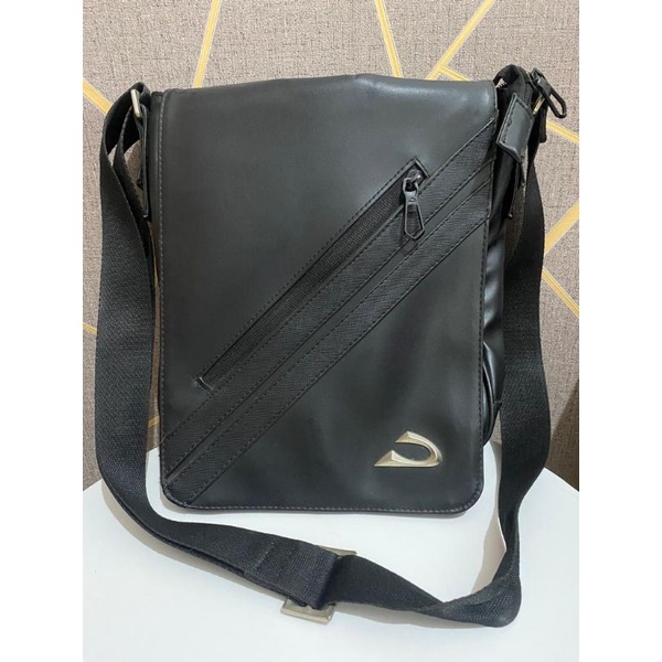 Preloved Tas Planet Surf Tas Cowok