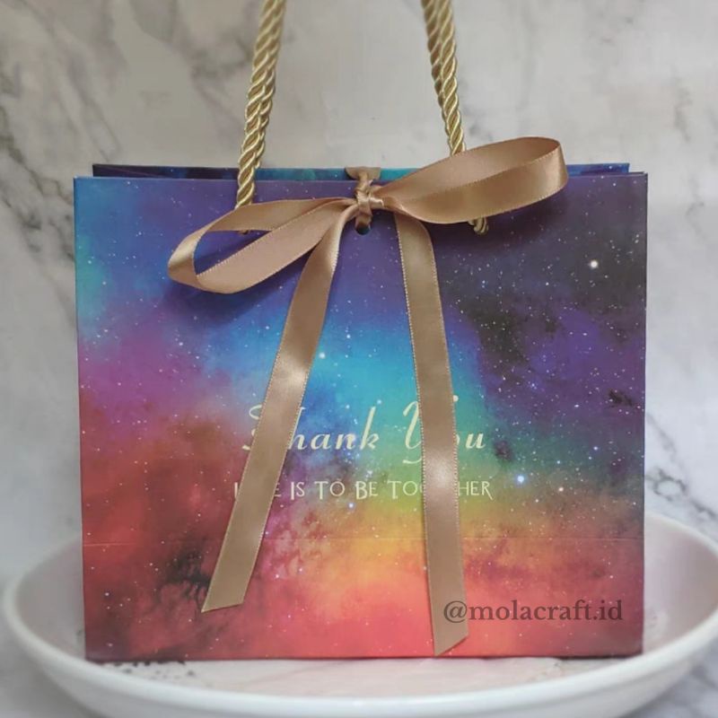 

Paperbag galaxy + free pita /paperbag souvenir/paperbag untuk bingkisan