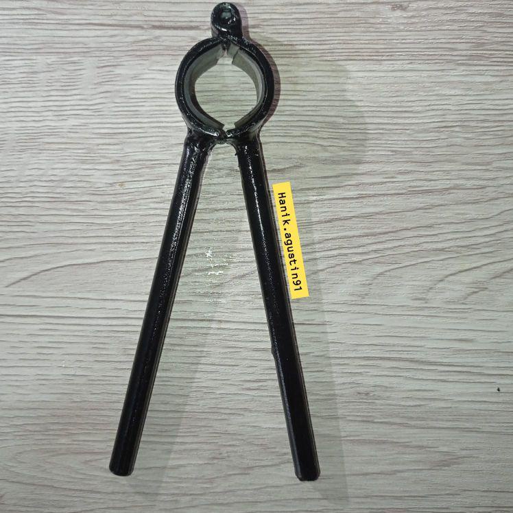 5.5 COD Tang Pembuka Lampu Drat Bohlam Lampu Led Lhe Bahan Besi