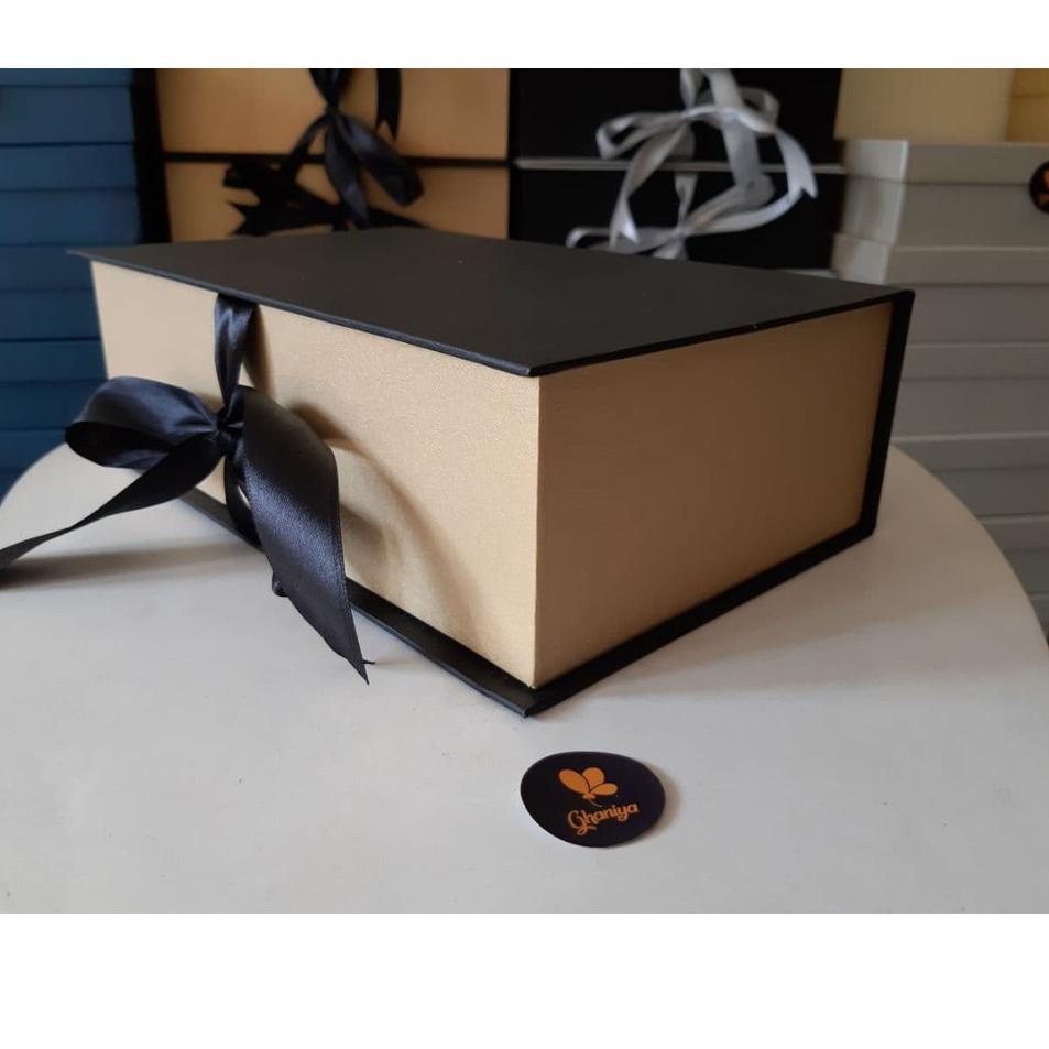 

Penjualan Khusus GIFT BOX PREMIUM - KOTAK KADO - HARDBOX