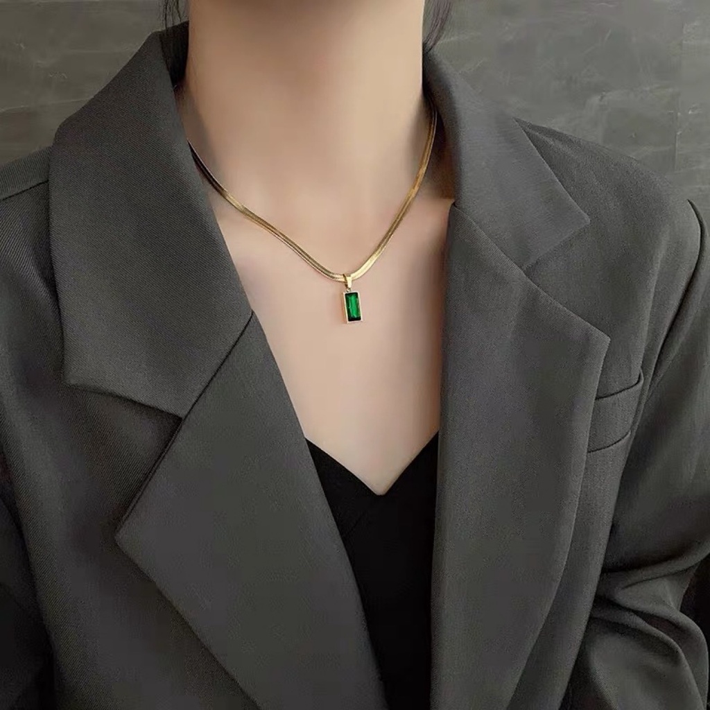 Kalung Titanium Wanita Anti Karat Selamanya / Kalung Titanium Wanita Liontin Permata Hijau