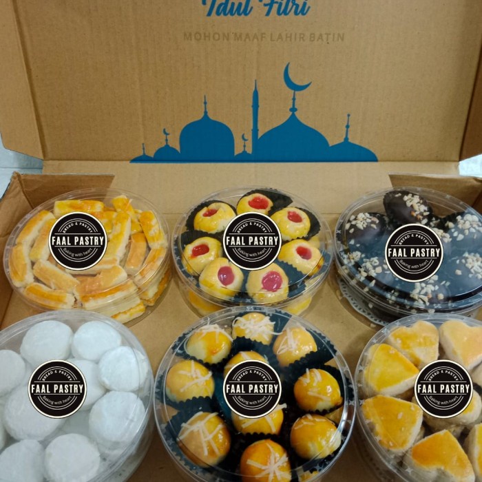 

Parcel lebaran isi 6 kue kering enak Nastar kastengel putri salju - 250 gr, 6 toples