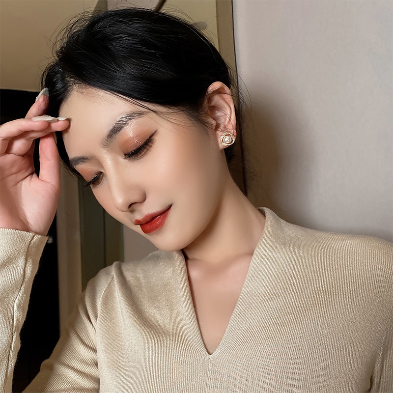 Anting Tusuk Kristal Spiral Fashion Mutiara Emas Untuk Perhiasan Aksesoris Wanita