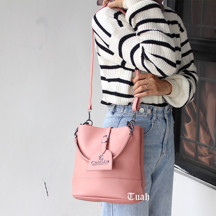 TUAH SLIMBAGS NEW ARIVVAL / Shoulder Bag CeciLLa Premium 2 Ruang Series High quality MX -69 / Tas Selempang Wanita / Tas jinjing Wanita / Tas Kerja Wanita / Tas Pesta Wanita / Tas Wanita Terbaru Kekinian &amp; Terlaris