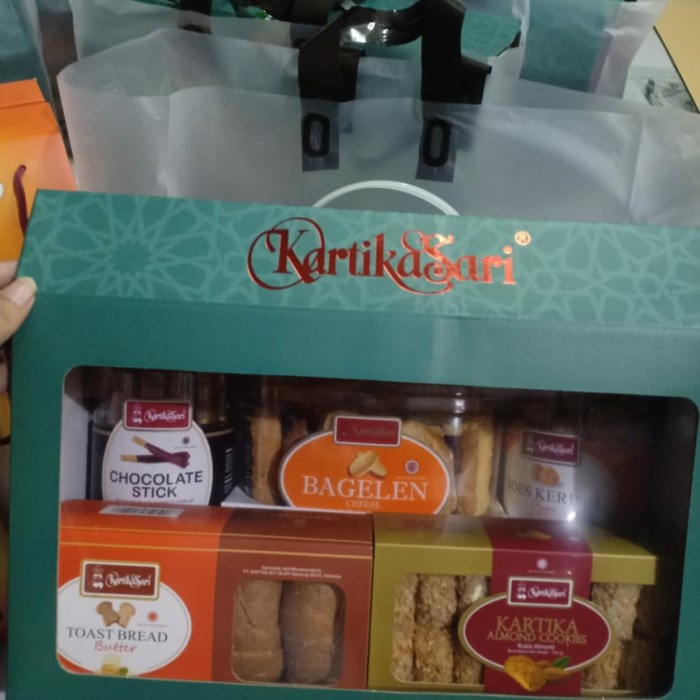 

(COD) Paket / Parcel Hampers lebaran Kartika Sari ( Paket Hampers) Terbaru