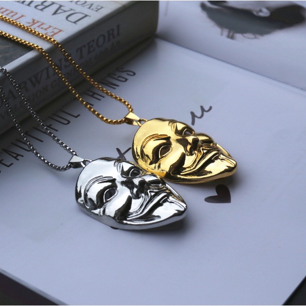 Kalung Bentuk Vendetta | Kalung Rantai Dengan Liontin Topeng Untuk Wanita | Kalung Bahan Stainless Steel | Kalung Rantai Klavikula Bahan Titanium Steel | Kalung Rantai Dengan Liontin Untuk Pria / Wanita