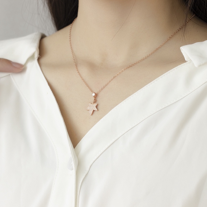 Kalung Bentuk Daun Maple | Warna Rose Gold / Silver | Kalung Rantai Dengan Liontin Daun Berlian Zircon Berkilau Untuk Wanita | Anting Hypoallergenic Anti Air | Tanabata Hadiah Valentine / Ulang Tahun