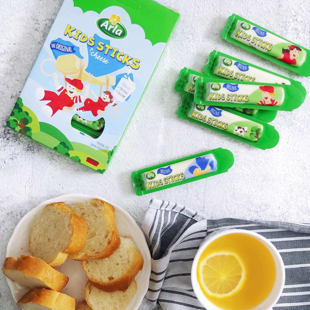 ARLA Cheese Kids Stick 6x18 Gr / Keju Batang