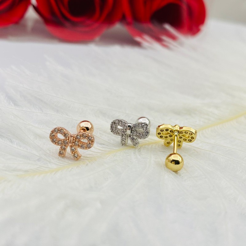 [Single sale] Anting Tusuk Gantung Bahan Titanium Steel 316 Desain Daun Clover Gaya Korea / Simple Untuk Wanita