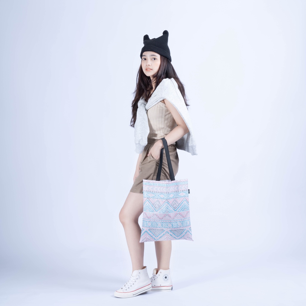 

ID FLADE STUDIOS - TOTEBAG GOODIEBAG PREMIUM TAS BELANJA PRIA WANITA