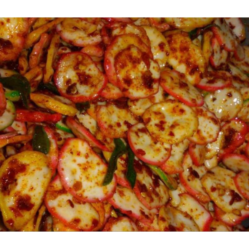 

Yang lagi viral kerupuk seblak dengan daun jeruk 100 gram