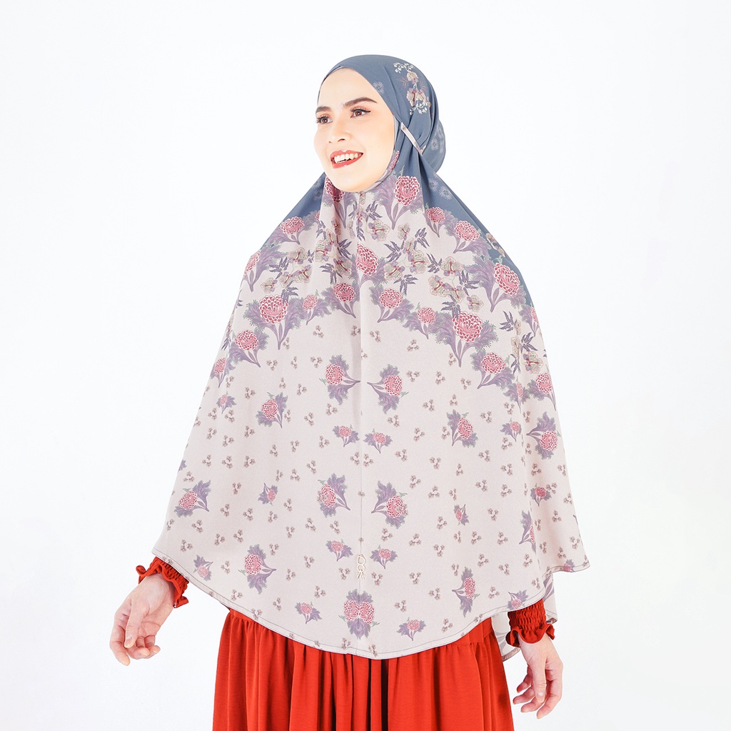 Baiti Kamila Syari - Ocean Side