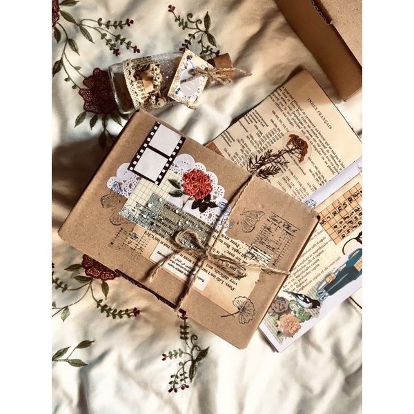 [BOX VALENTINE] kotak kado valentine valentine gift box free kertas serut box die cut aesthetic kota